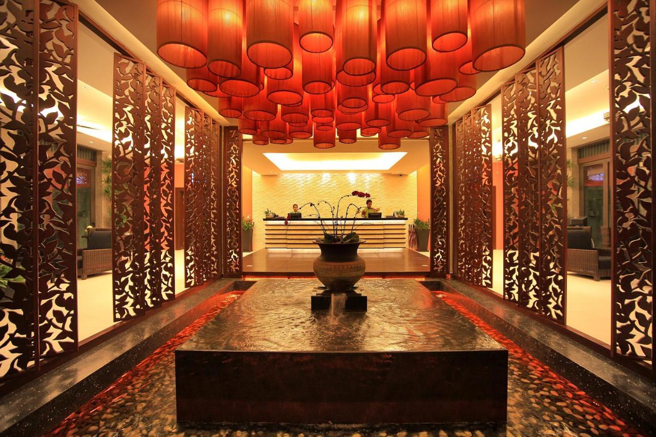 윈덤 씨 펄 리조트 푸켓  Patong 외부 사진 The lobby of the hotel